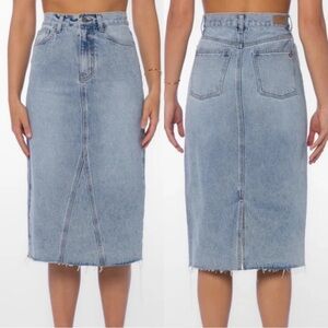 Velvet Heart Light-wash Danica Denim Midi Skirt Size Medium